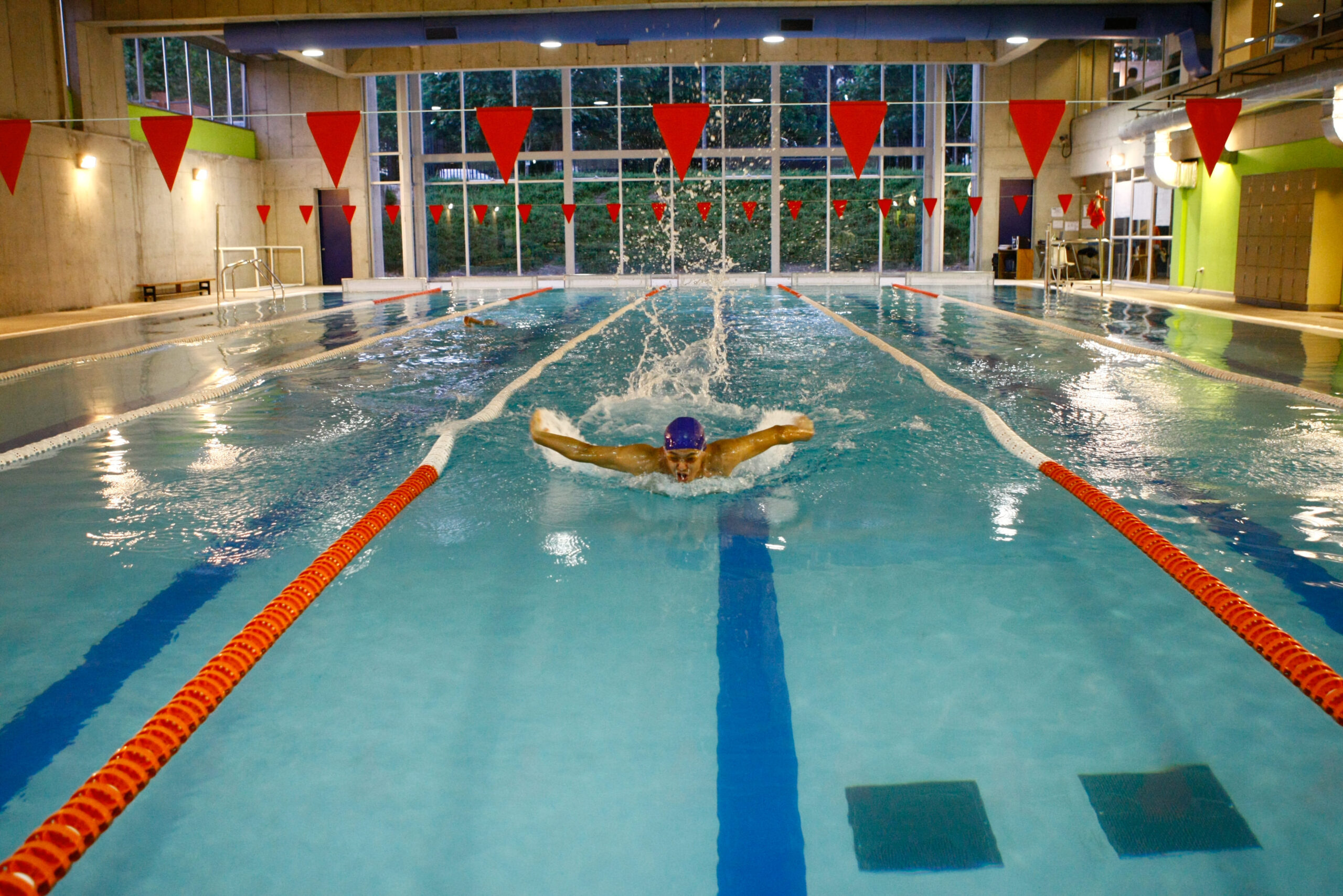 Uso piscina temperada semi olímpica