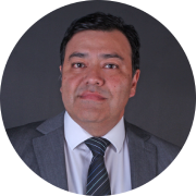 Director Ingeniería Comercial: Luis González